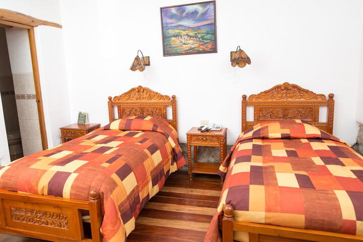 Room 30 of 77