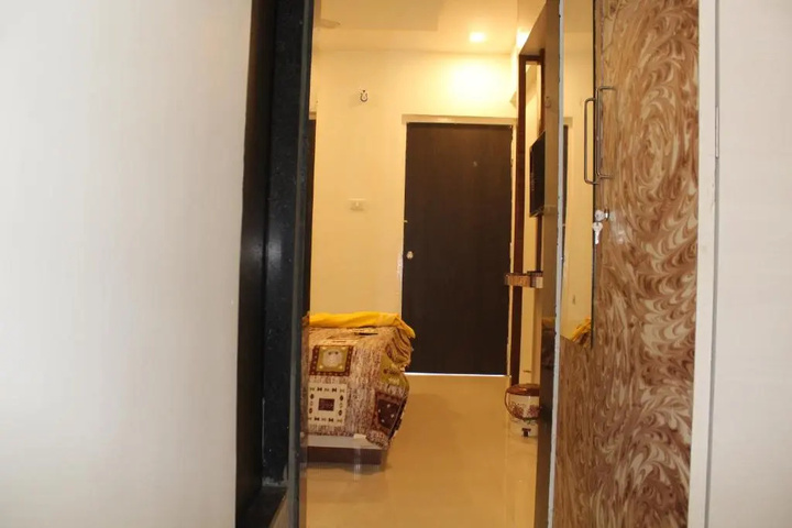 HOTEL SKYLARK