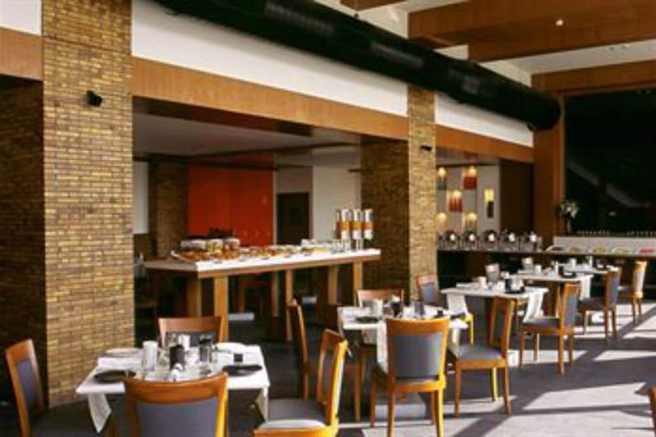 Dining Photos