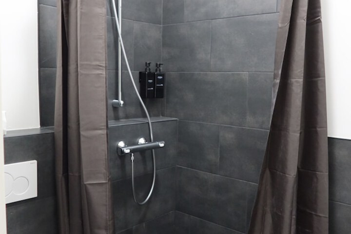 Room 15 of 22
