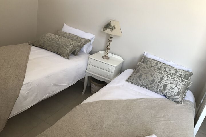 Room 2 of 26