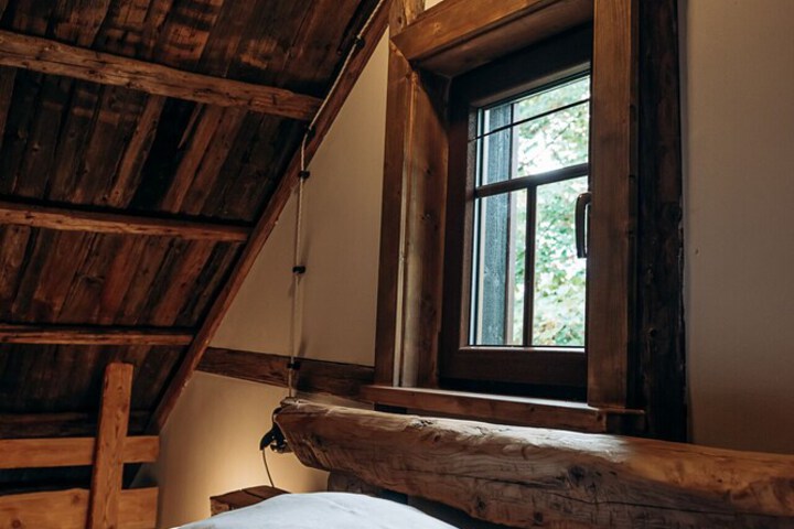 Room 4 of 46