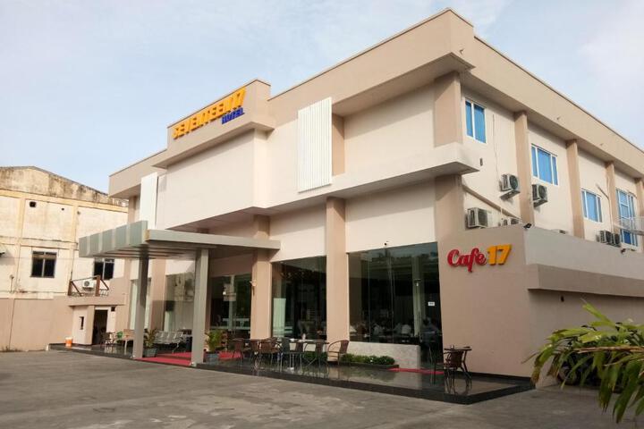 Seventeen Hotel