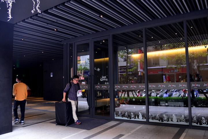 Hotel 64 of 66