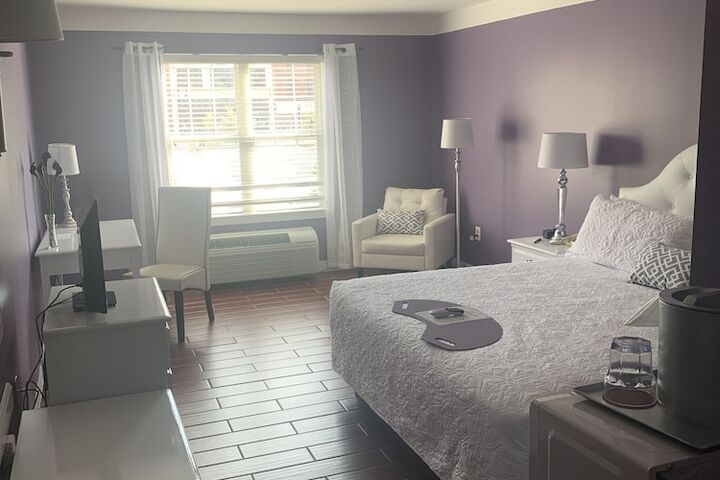 Room 18 of 42