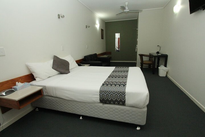 Room 3 of 31