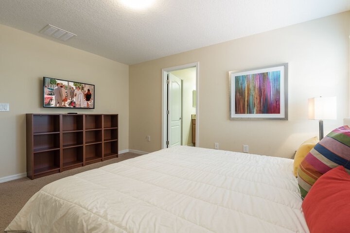 Room 8 of 52