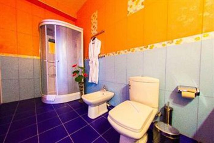 Clean Restrooms
