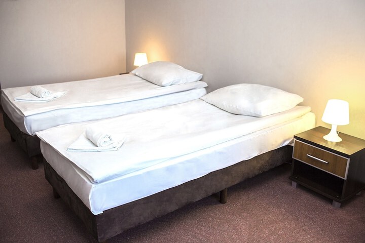 Room 10 of 41