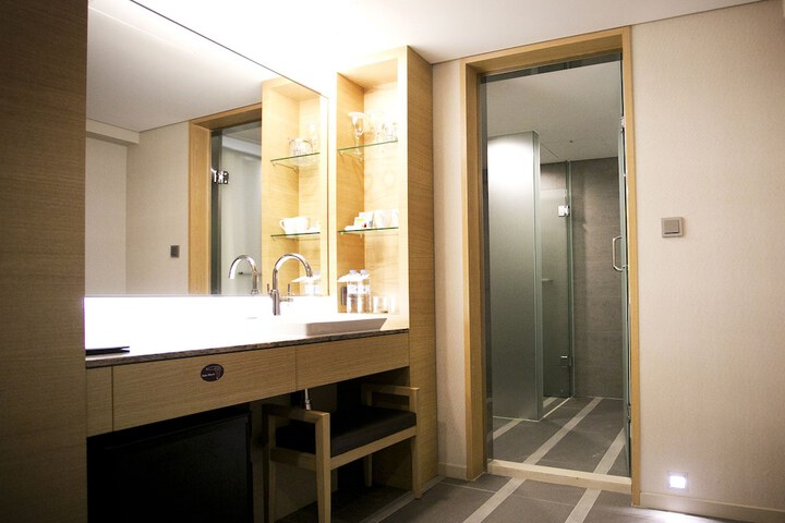 Bathroom Vanities