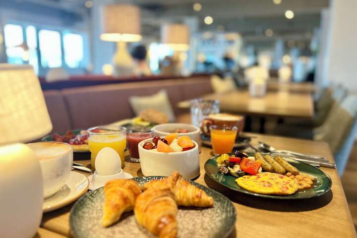 Breakfast meal
