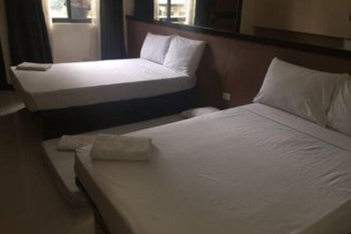 Room 14 of 24
