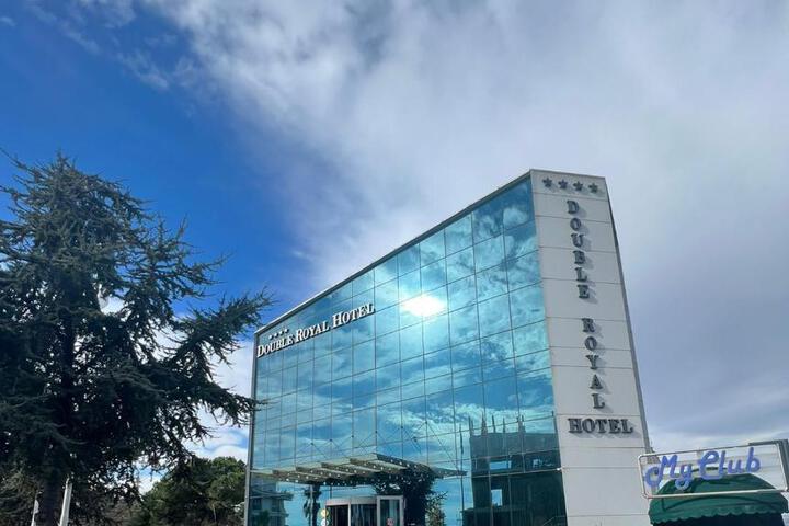 Double Royal Hotel Darica