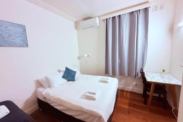 Room 15 of 31