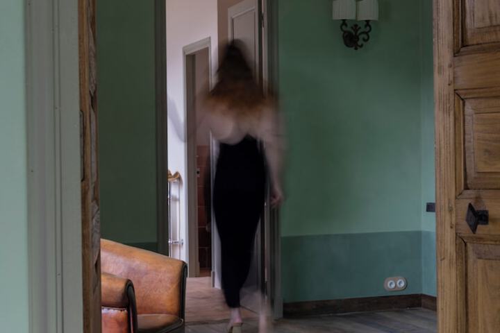 Room 48 of 70