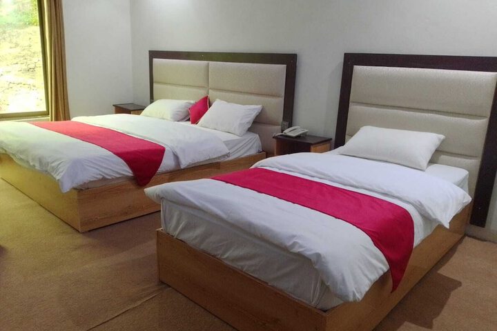 Room 8 of 19