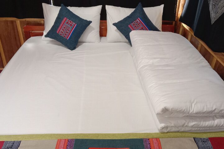 Room 11 of 25