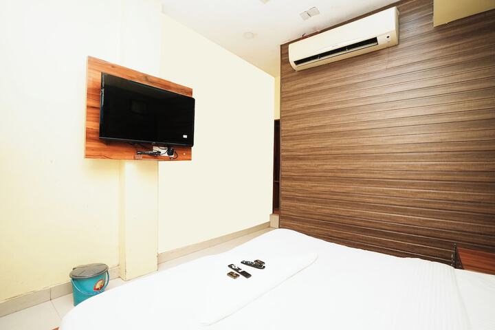 Room 5 of 24