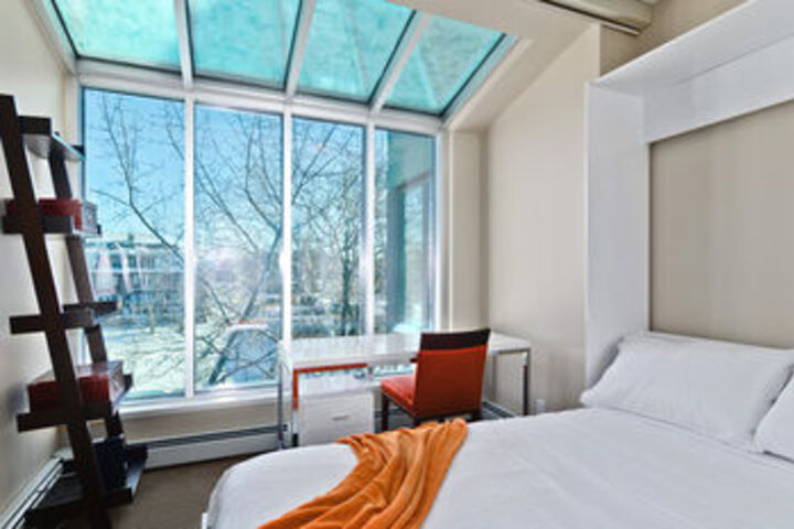 Room 5 of 19