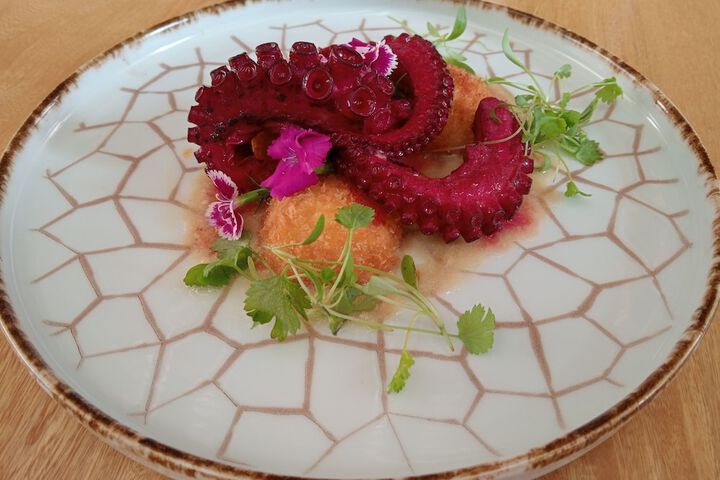 Dining 91 of 123