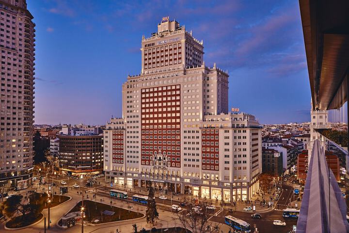 Hotel 194 of 202