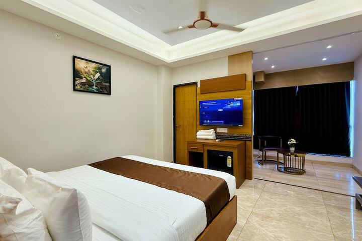 Room 18 of 124