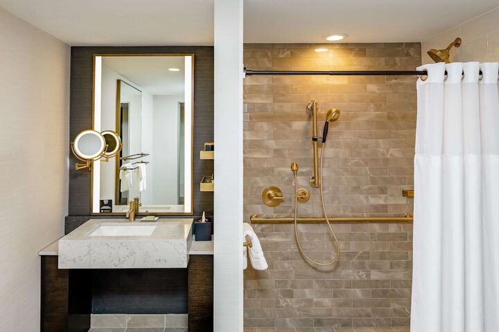 Bathroom shower