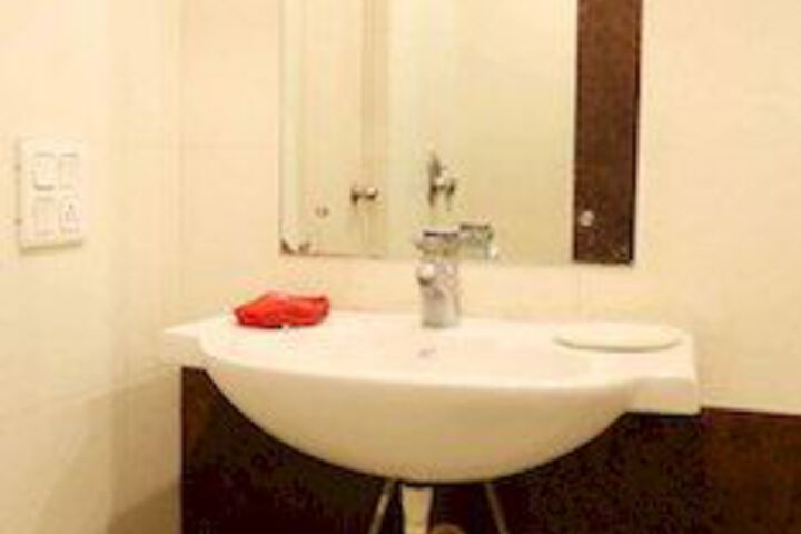 Room 2 of 22