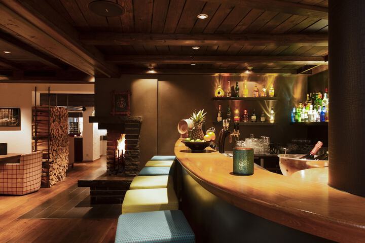 Lounge 150 of 176