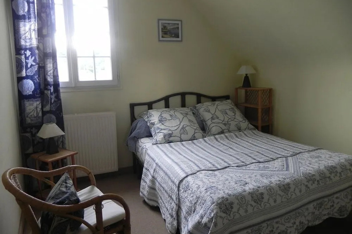 Room 5 of 10