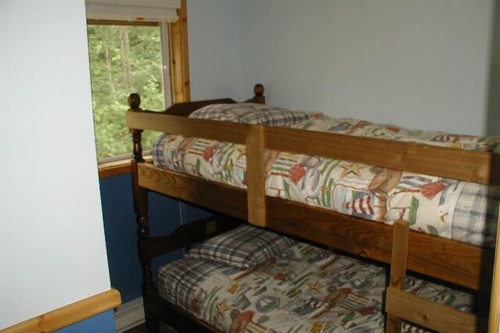 Room 4 of 34