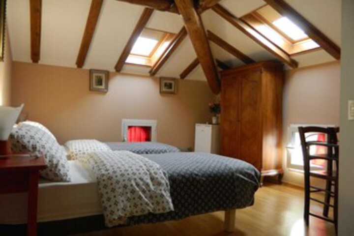 Room 17 of 22
