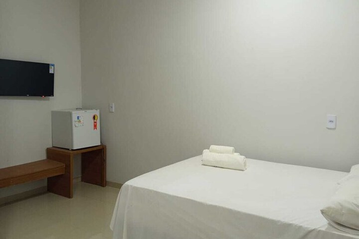 Room 6 of 49
