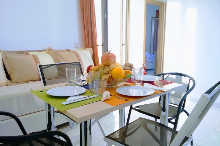 Dining Photos