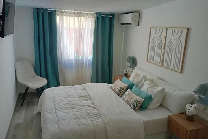 Room 3 of 6