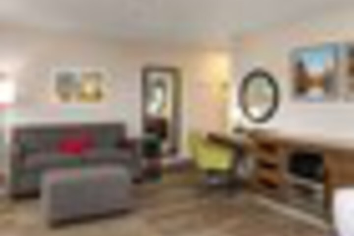 Room 62 of 261