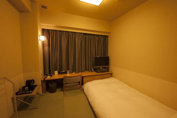 Room 8 of 57