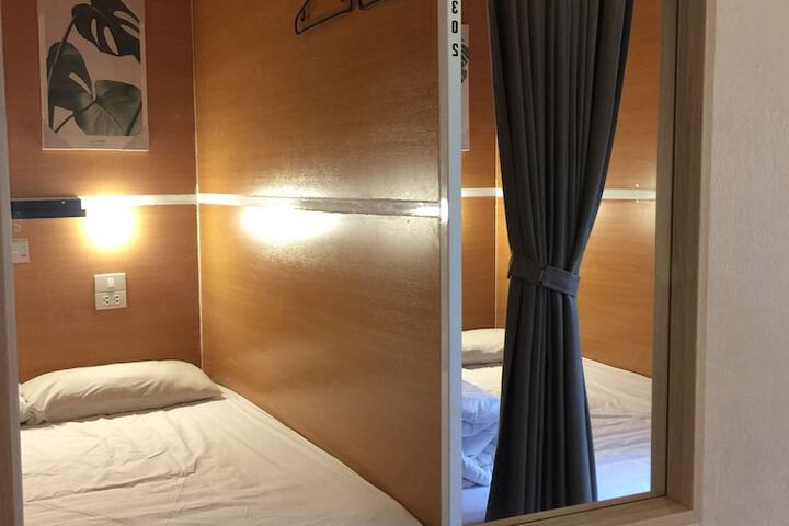 Room 29 of 48