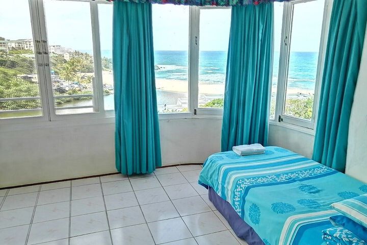 Room 6 of 28