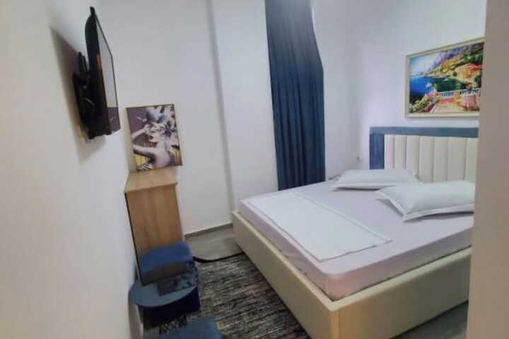 Room 11 of 23