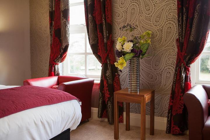 Room 12 of 49