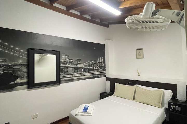 Room 17 of 45