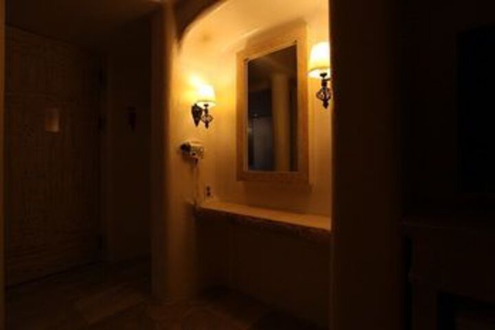 Room 47 of 61