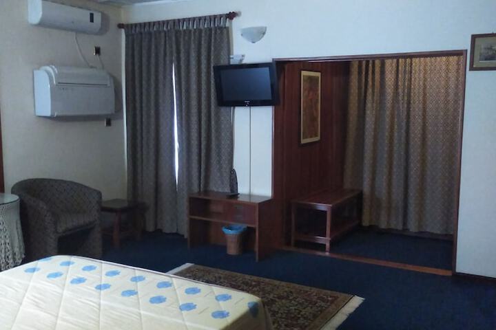 Room 8 of 51