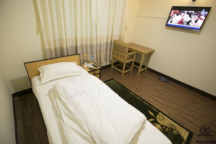 Room 13 of 34