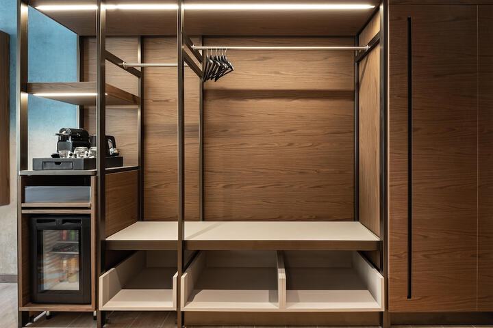 Room 14 of 67