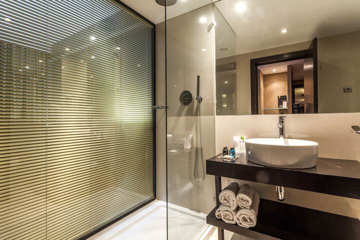 Bathroom Interior Photo