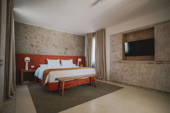 Room 10 of 44