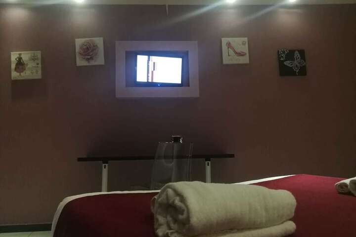 Room 19 of 34