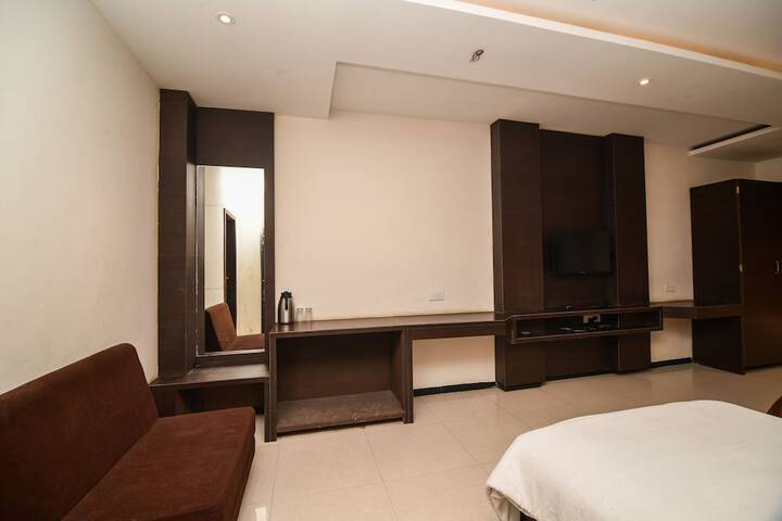 Room 39 of 57